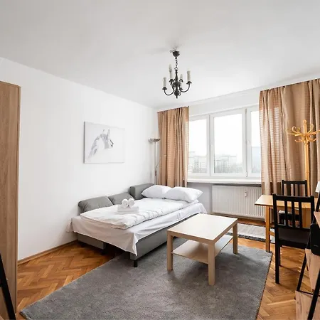 Wierzbno Standard By Bookinghost Apartamento *