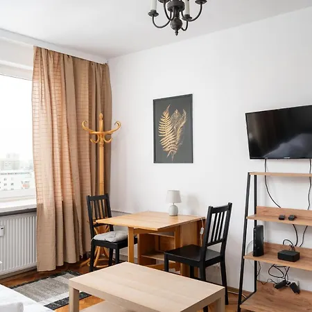 Apartment Wierzbno Standard By Bookinghost