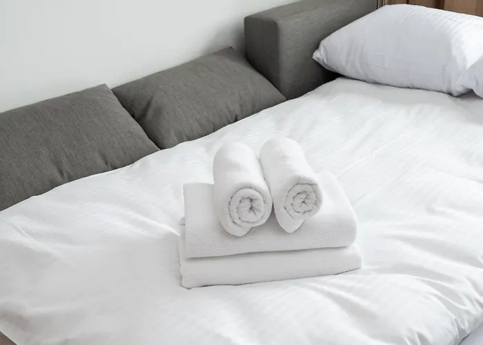 Wierzbno Standard By Bookinghost * Warszawa