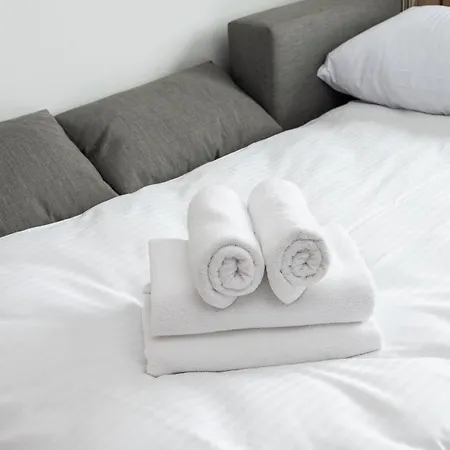 Wierzbno Standard By Bookinghost * 바르샤바